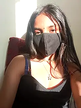 Snapshot of Honey_Pixifly chatting on December 21, 2025, 10:33 am Honey Pixifly online show from December 21, 2025, 10:33 am