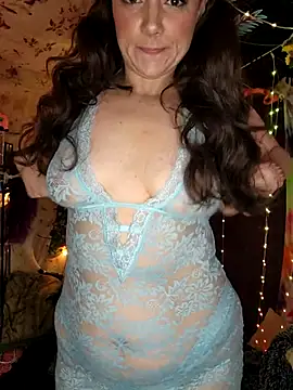 infinirose online show from April 12, 2026, 7:35 am