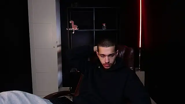 KaydenDrew online show from February 10, 2026, 5:11 am