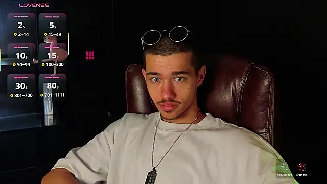 KaydenDrew online show from March 12, 2026, 5:13 am