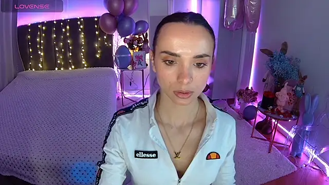 Dayana Foxy online show from March 4, 2026, 9:26 am