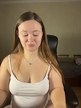 Snapshot of CaramelleSugarr chatting on February 24, 2026, 5:33 pm CaramelleSugarr online show from February 24, 2026, 5:33 pm