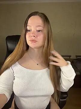 Snapshot of CaramelleSugarr chatting on March 14, 2026, 6:02 pm CaramelleSugarr online show from March 14, 2026, 6:02 pm