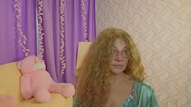 Snapshot of EvaTemptt chatting on February 21, 2026, 3:13 pm EvaTemptt online show from February 21, 2026, 3:13 pm