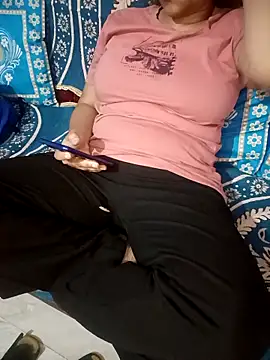 Sofia-111 online show from February 5, 2026, 5:06 pm