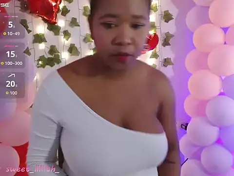 sweet-liliith online show from February 13, 2026, 1:29 pm