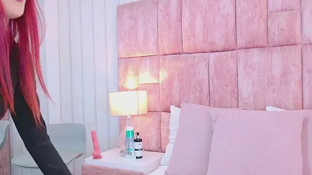 ScarlettFoox online show from February 19, 2026, 6:59 pm