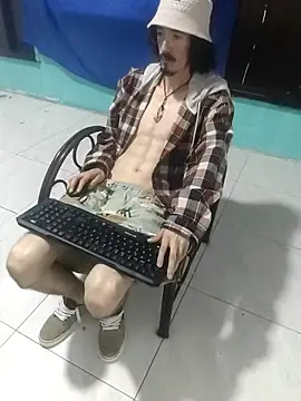 sk8-boy online show from February 9, 2026, 12:42 pm