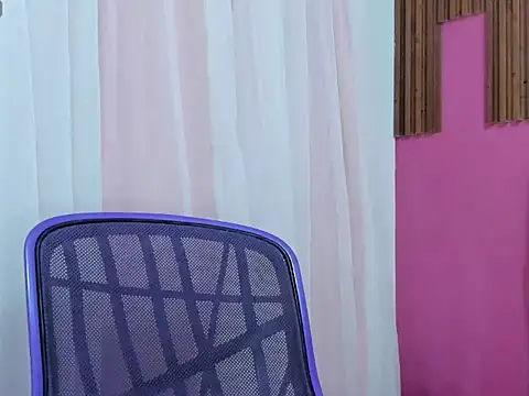 Snapshot of Bianca_slut1 chatting on December 22, 2025, 9:34 pm Bianca slut1 online show from December 22, 2025, 9:34 pm