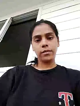 Snapshot of Emily_hot26 chatting on December 20, 2025, 9:33 pm Emily hot26 online show from December 20, 2025, 9:33 pm