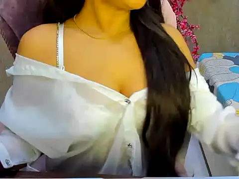 Snapshot of DimondGirl_ chatting on March 28, 2026, 9:47 pm DimondGirl online show from March 28, 2026, 9:47 pm