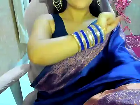 Snapshot of DimondGirl_ chatting on April 12, 2026, 5:45 am DimondGirl online show from April 12, 2026, 5:45 am