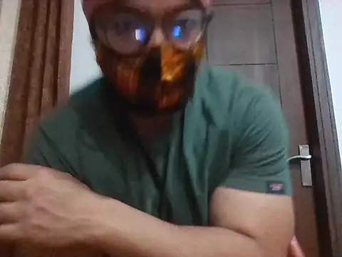 Snapshot of NunnuLelo chatting on March 7, 2026, 9:01 pm NunnuLelo online show from March 7, 2026, 9:01 pm