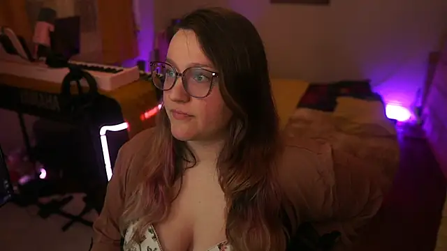 FireproofCuriousiteaze online show from March 25, 2026, 2:28 am