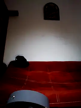 CHIKIS22DUO40 online show from July 8, 2026, 9:52 pm