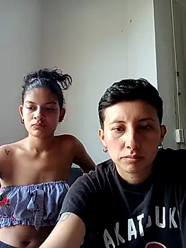 Snapshot of Mei_and_Gaby chatting on January 11, 2026, 4:45 pm Mei and Gaby online show from January 11, 2026, 4:45 pm