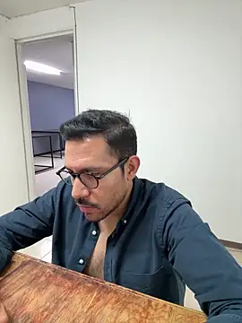 Snapshot of AdrianGarcia89 chatting on April 9, 2026, 6:19 am AdrianGarcia89 online show from April 9, 2026, 6:19 am