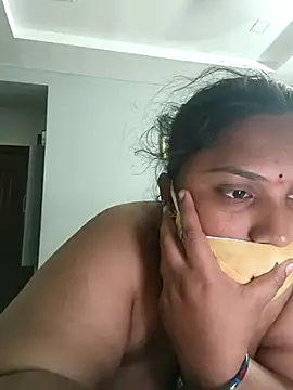 Snapshot of Telugumistress chatting on May 20, 2026, 11:27 am Telugumistress online show from May 20, 2026, 11:27 am