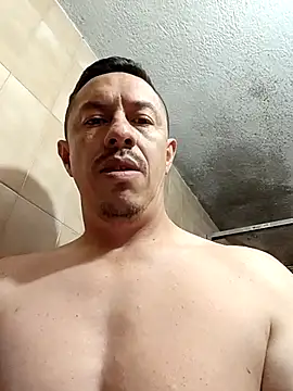 Snapshot of L_hotcream chatting on February 22, 2026, 2:15 pm L hotcream online show from February 22, 2026, 2:15 pm