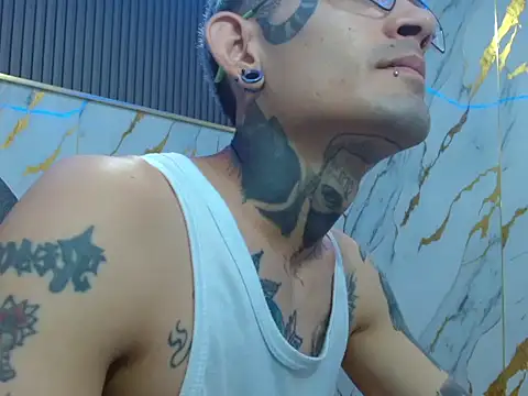 Boy tatto77 online show from February 14, 2026, 6:37 pm