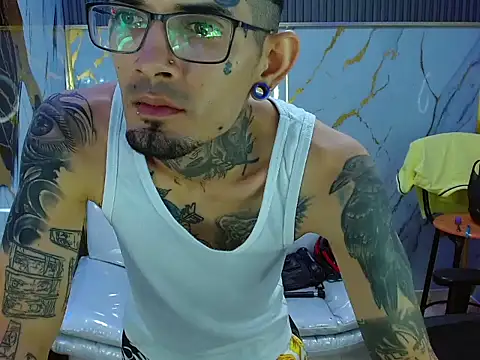 Snapshot of Boy_tatto77 chatting on July 9, 2026, 1:20 am Boy tatto77 online show from July 9, 2026, 1:20 am