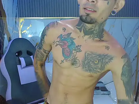 Snapshot of Boy_tatto77 chatting on July 14, 2026, 2:05 am Boy tatto77 online show from July 14, 2026, 2:05 am