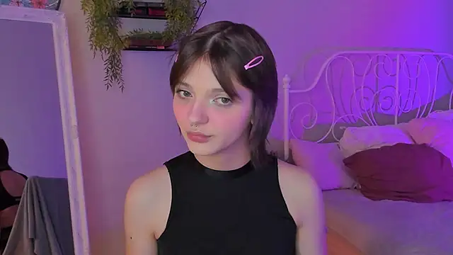 LetoriaNotley online show from January 10, 2026, 8:32 pm