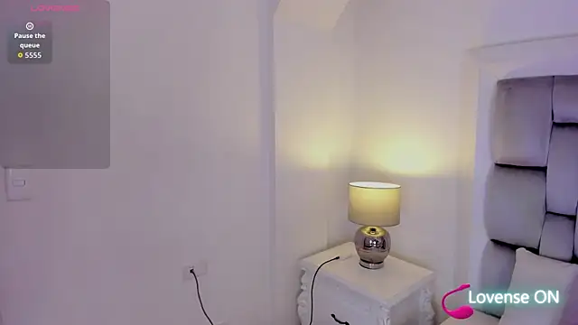 amber  ferrera online show from April 9, 2026, 7:52 pm