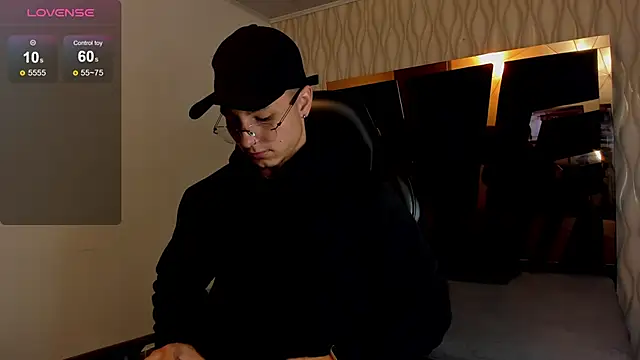 Snapshot of Noah_Clarkk chatting on March 12, 2026, 5:19 pm Noah Clarkk online show from March 12, 2026, 5:19 pm