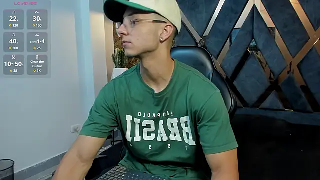 Snapshot of Noah_Clarkk chatting on March 22, 2026, 4:10 pm Noah Clarkk online show from March 22, 2026, 4:10 pm