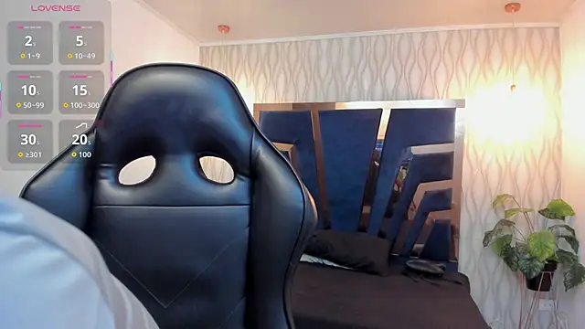 Snapshot of Noah_Clarkk chatting on April 8, 2026, 5:24 pm Noah Clarkk online show from April 8, 2026, 5:24 pm