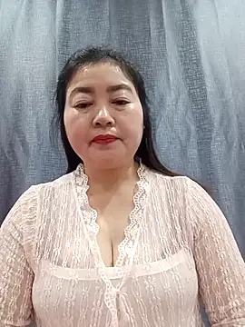 Jumi livesexy online show from February 12, 2026, 9:32 pm