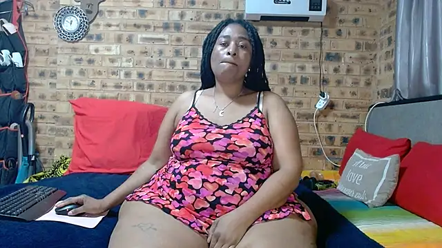 Snapshot of AFRICANBOOTYLICIOUS chatting on May 12, 2026, 2:52 am AFRICANBOOTYLICIOUS online show from May 12, 2026, 2:52 am