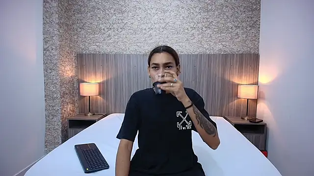 Snapshot of zoe_bermudez chatting on December 22, 2025, 11:51 am zoe bermudez online show from December 22, 2025, 11:51 am