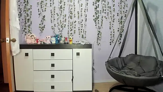 Yoonhee ki online show from February 24, 2026, 2:48 pm