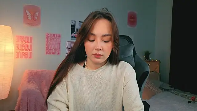 fallin lovee online show from February 6, 2026, 7:50 pm