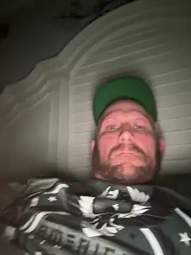 Snapshot of J-Dubbz@xh chatting on December 18, 2025, 10:16 pm J-Dubbzxh online show from December 18, 2025, 10:16 pm