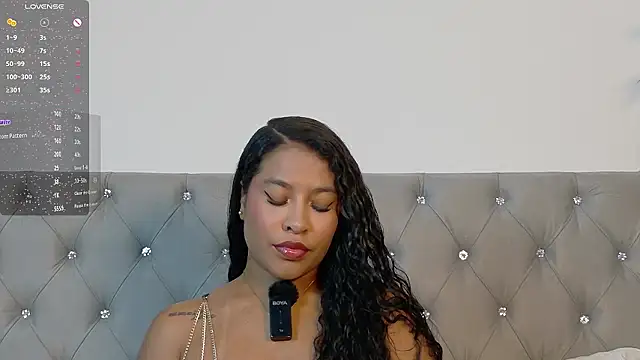 Snapshot of izzybelmonth12 chatting on January 8, 2026, 8:22 pm izzybelmonth12 online show from January 8, 2026, 8:22 pm