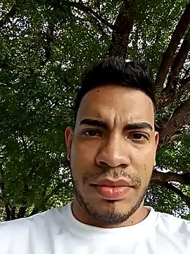 Snapshot of Moreno_latino_sex chatting on December 22, 2025, 6:05 pm Moreno latino sex online show from December 22, 2025, 6:05 pm