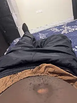 Snapshot of cymSlim chatting on February 8, 2026, 1:58 pm cymSlim online show from February 8, 2026, 1:58 pm