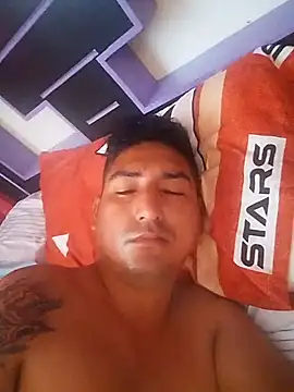 Yrresistible666 online show from February 5, 2026, 12:43 pm