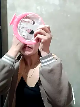 yula-bi online show from February 3, 2026, 9:14 am