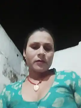 Snapshot of Cuty_priti chatting on July 4, 2026, 4:57 pm Cuty priti online show from July 4, 2026, 4:57 pm