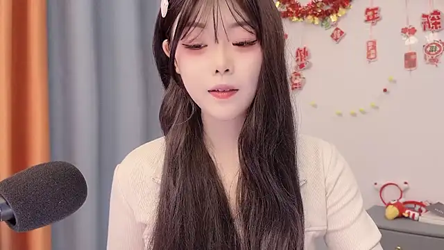 smalldaisy online show from March 6, 2026, 2:19 am