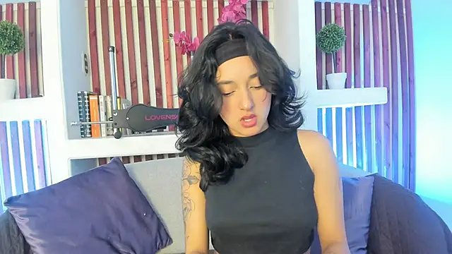 Kaorusweet online show from February 4, 2026, 12:11 pm