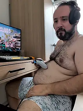 Snapshot of Hairy_bear86 chatting on January 10, 2026, 8:32 pm Hairy bear86 online show from January 10, 2026, 8:32 pm