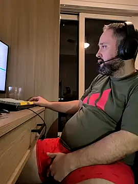 Snapshot of Hairy_bear86 chatting on January 13, 2026, 12:54 pm Hairy bear86 online show from January 13, 2026, 12:54 pm