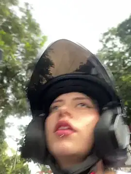 CamiTeaseX  online show from February 19, 2026, 9:33 pm