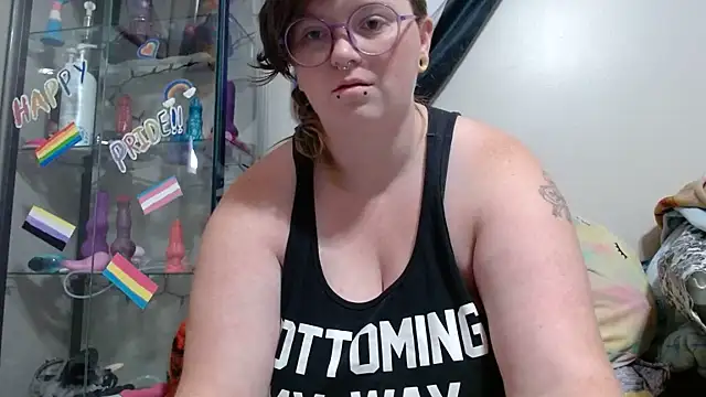 Snapshot of Pupghostt chatting on July 10, 2026, 6:32 pm Pupghostt online show from July 10, 2026, 6:32 pm
