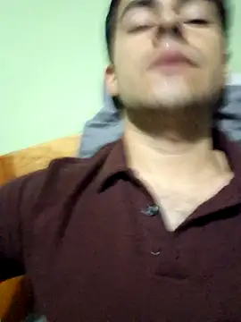 Snapshot of angelm123456 chatting on December 21, 2025, 3:02 am angelm123456 online show from December 21, 2025, 3:02 am